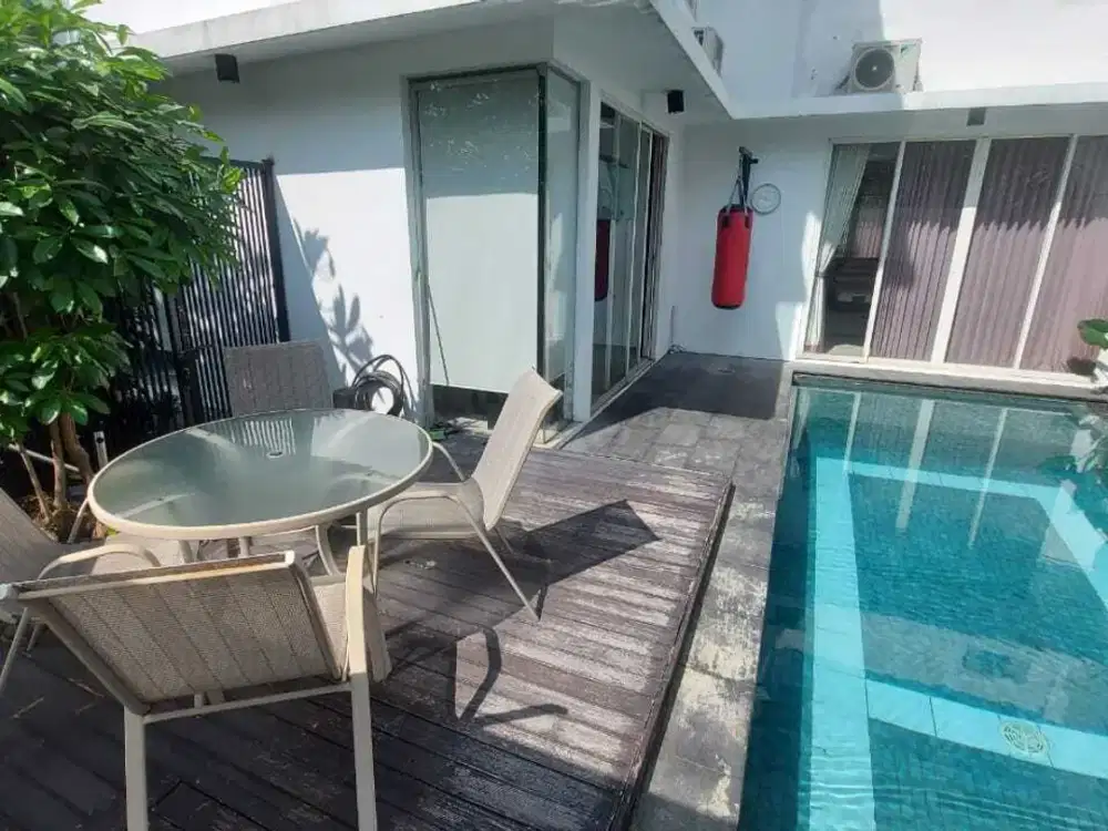 Modern Minimalis Rumah Forest Mansion with Private Swimming Pool