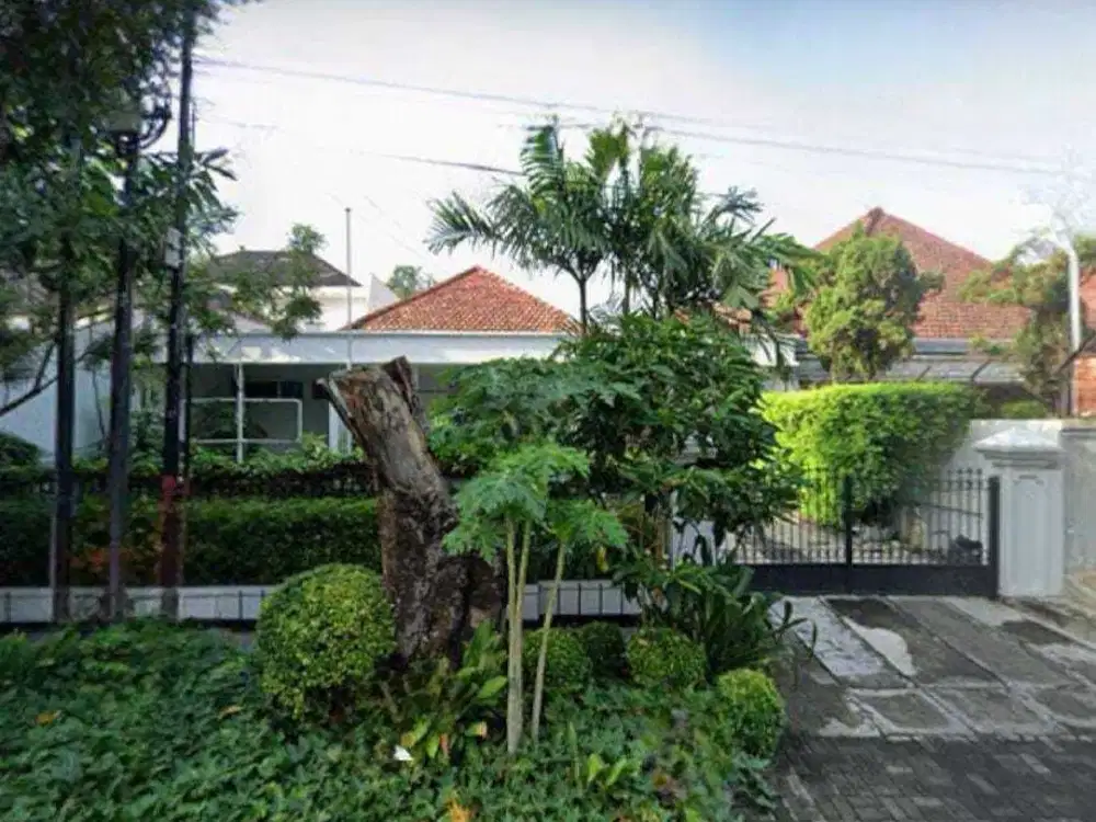 Pusat Kota Surabaya Rumah Jl. Kapuas Strategis Row Jalan Lebar