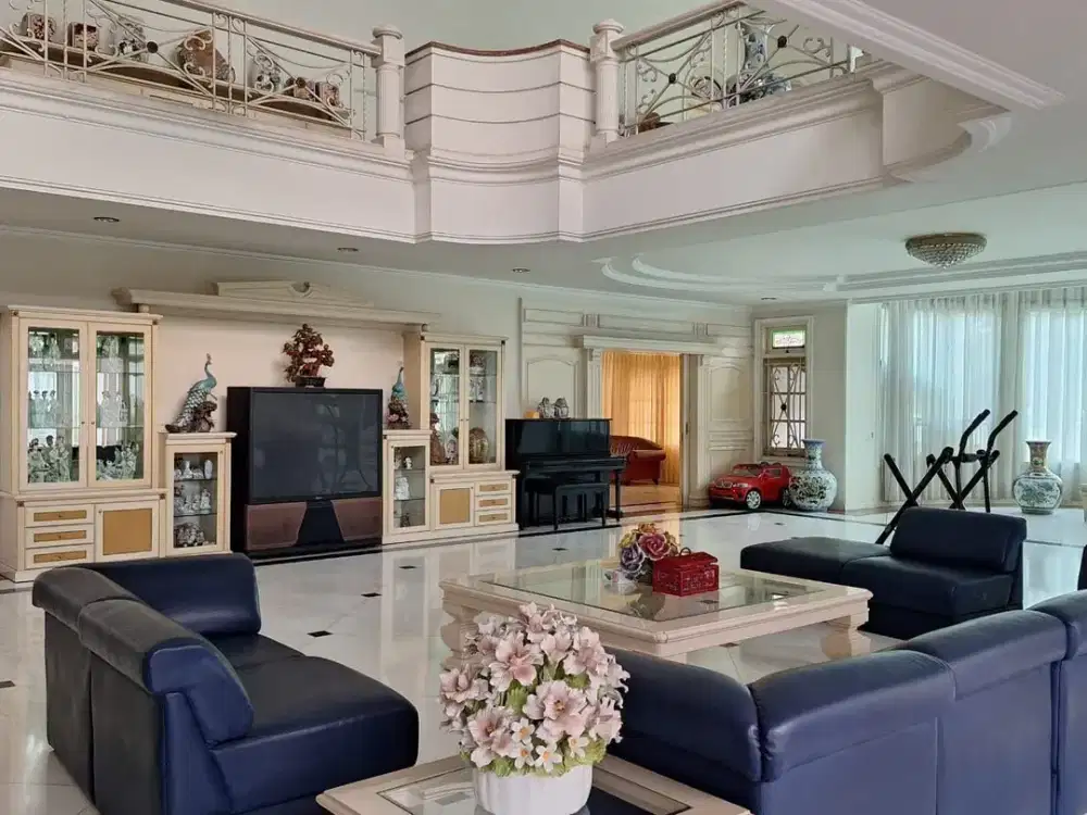 Full Marmer Full Furnish Rumah Mewah Klasik Bintang Diponggo