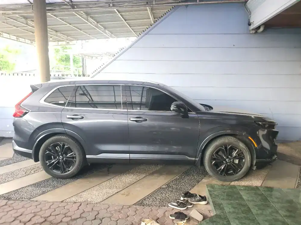 CRV HYBRID Mobil Kesayangan
