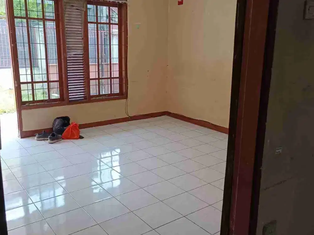 Disewakan Rumah 1 Lantai Komplek Cigadung dekat Dago