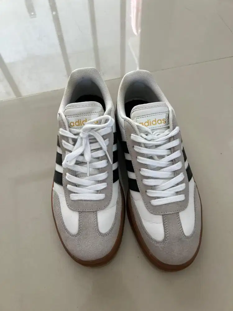 Sepatu Adidas Gradas Like New