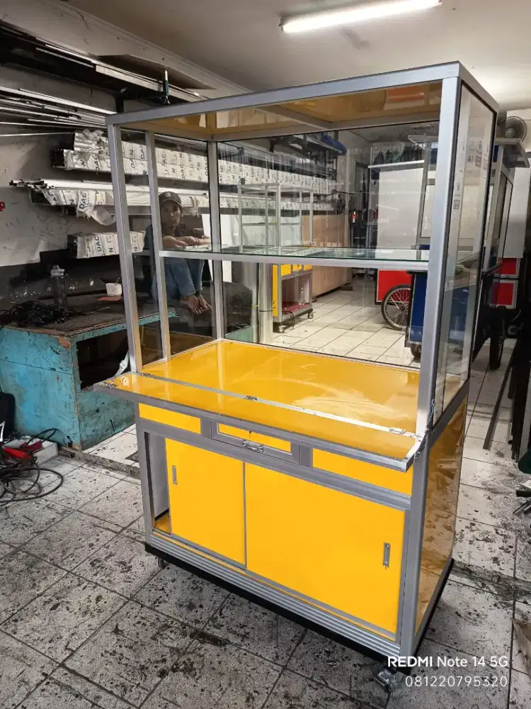 Etalase makanan full alumnium ACP anti air