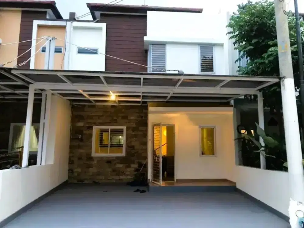 Rumah 2 lantai Full furnished rempoa ciputat dekat Jakarta selatan