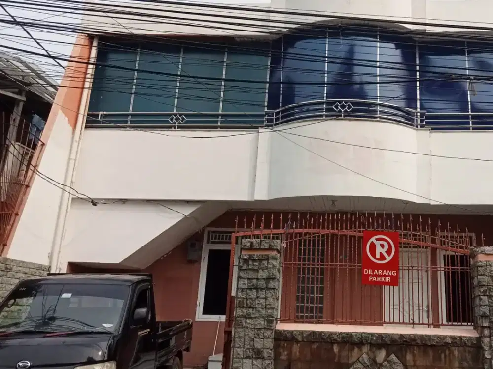 Rumah di Kemanggisan Jakarta Barat