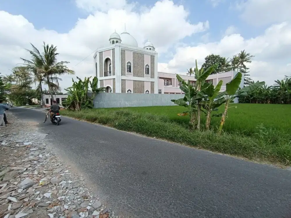 Dekat Peni Ayu Swalayan Tajem, Tanah Maguwo Sleman