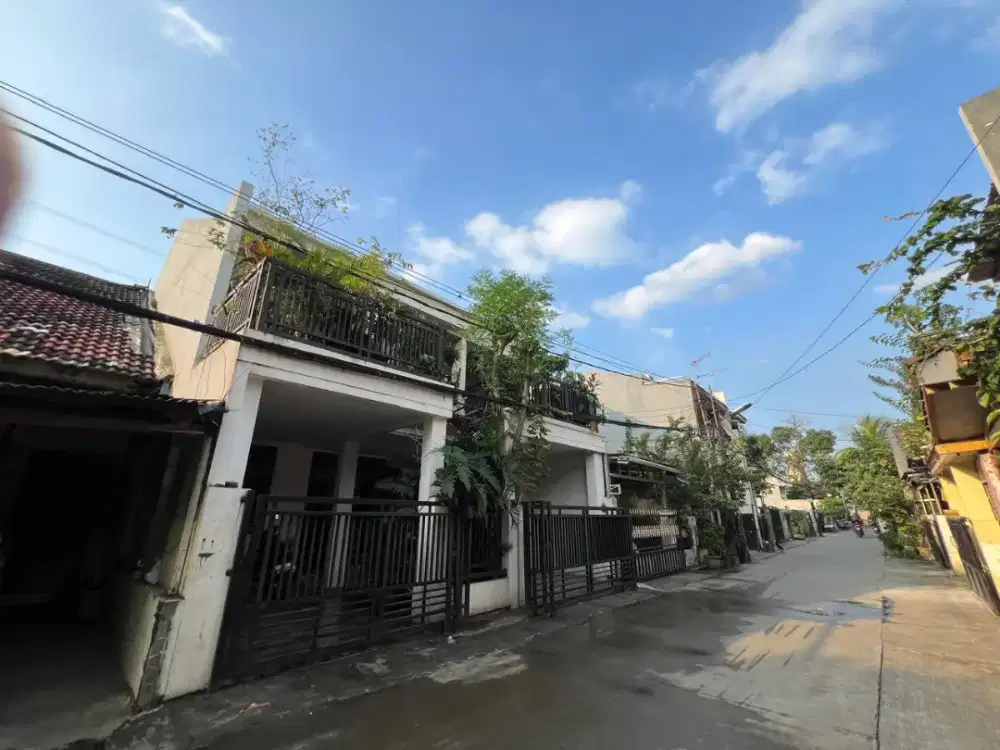 RUKAH MEWAH DI CIPINANG