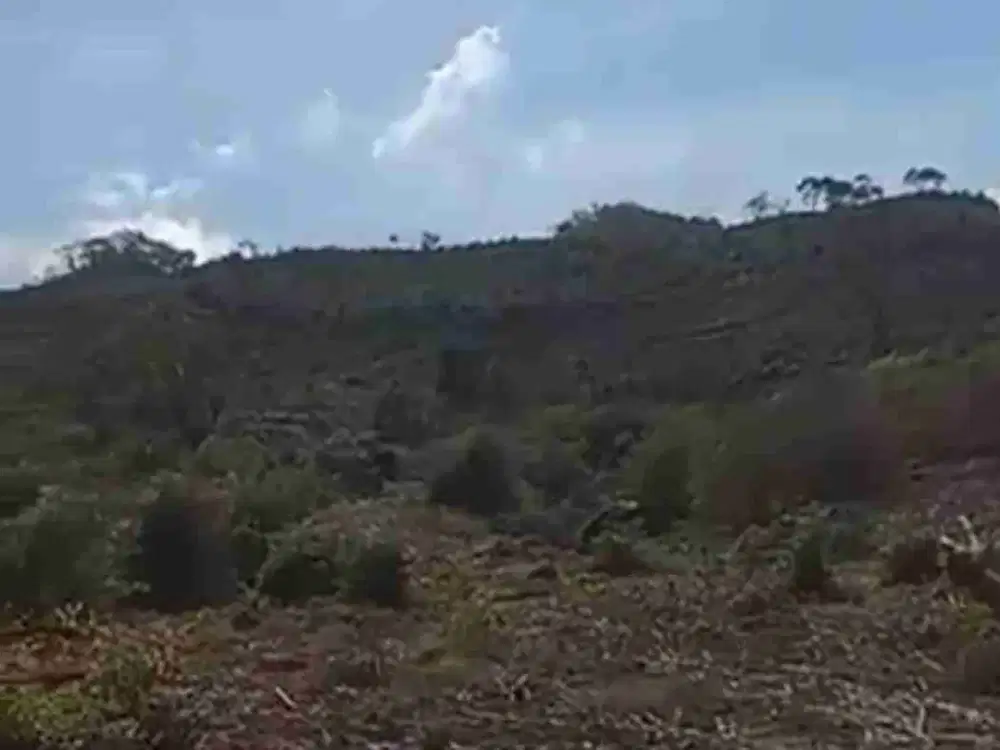 Tanah Hu'u Dompu dekat tambang emas NTB