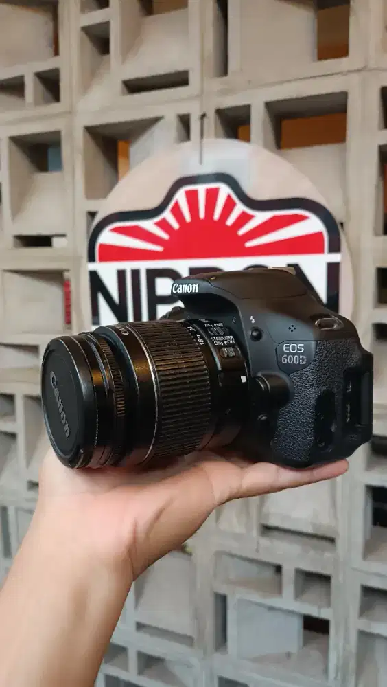 CANON 600D Kitt lcd flip dan Bisa Video