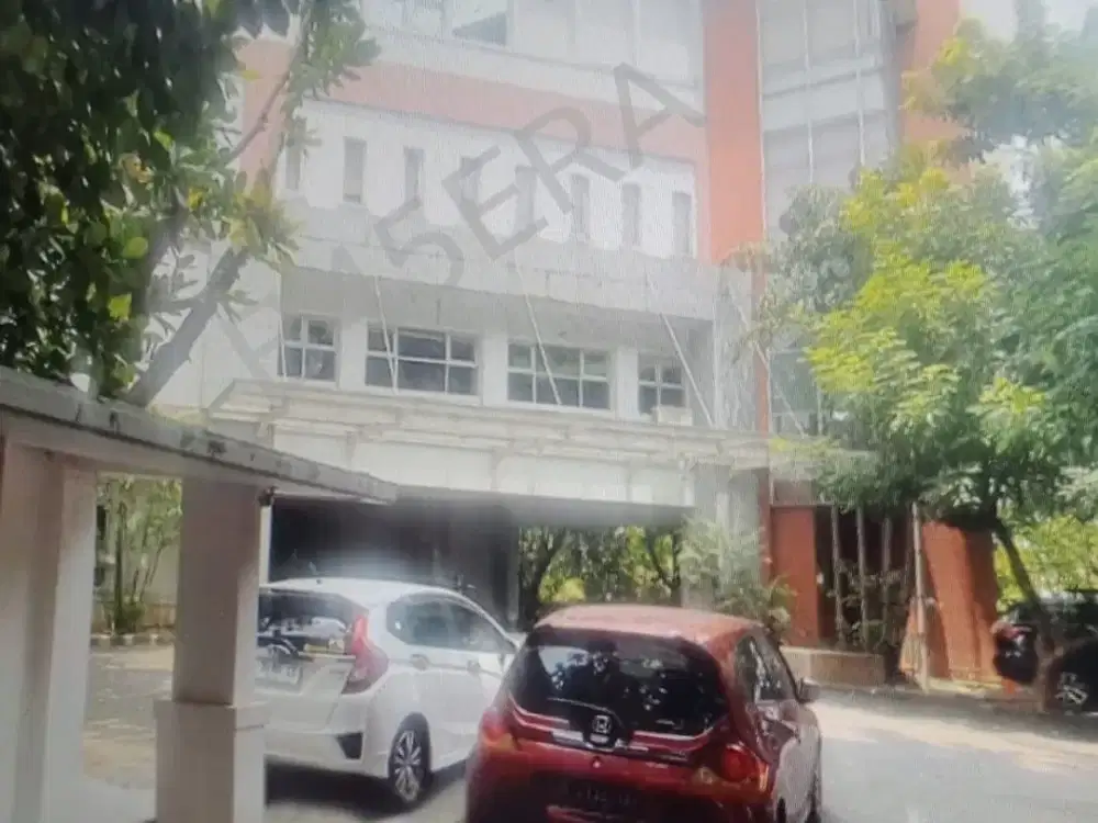 Gedung kantor 3 Lantai di Jalan Cilangkap Raya Cipayung Jakarta Timur