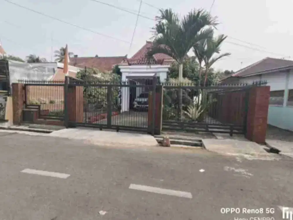 Rumah mewah desain Joglo Baturaden dekat kampus Unsoed Purwokerto