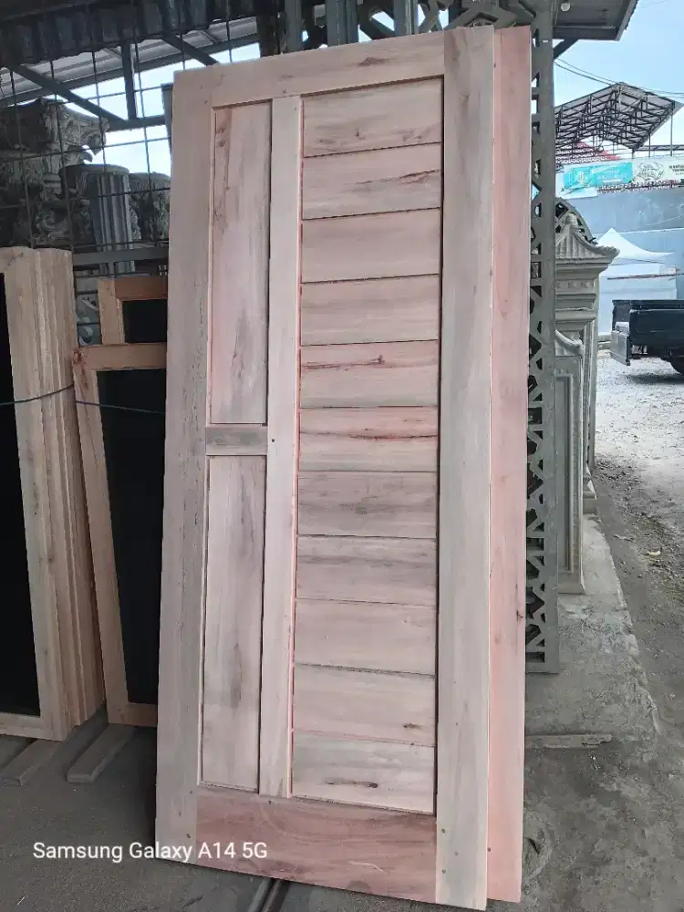 Pintu kayu murah tasikmalaya