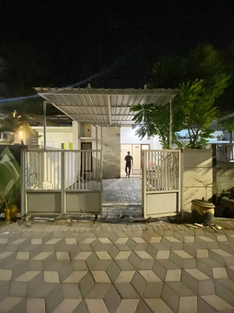 Rumah Dikontrakan 2 lantai