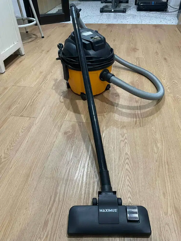 Vacuum Cleaner Wet/Dry merk Maximus 800w 10 liter