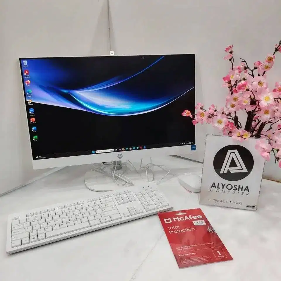 PC HP AIO 24-CR0200D I3-1315U 8GB 512GB SSD 23.8 Inch WIN 11 + OHS WHI