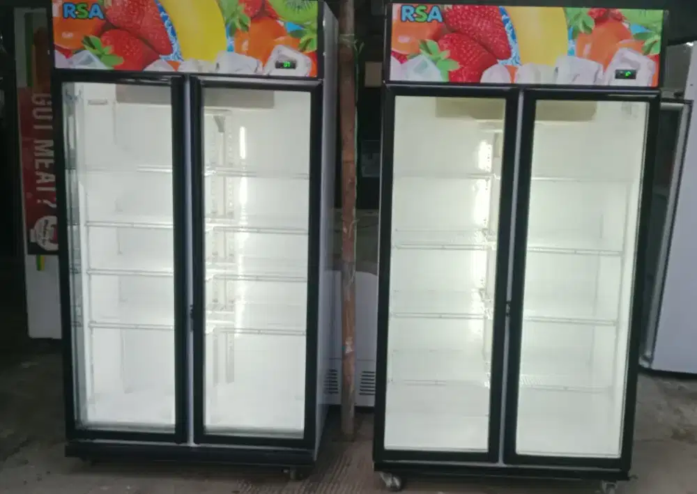 Jual showcase 2 pintu mrk RSA