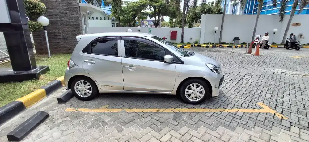 Dijual Honda Brio Satya E 2015