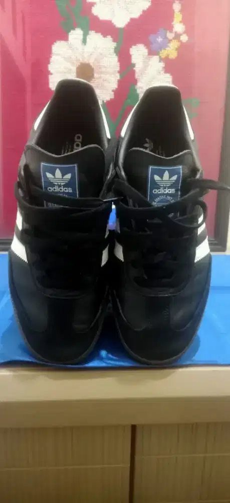 Adidas samba black and white