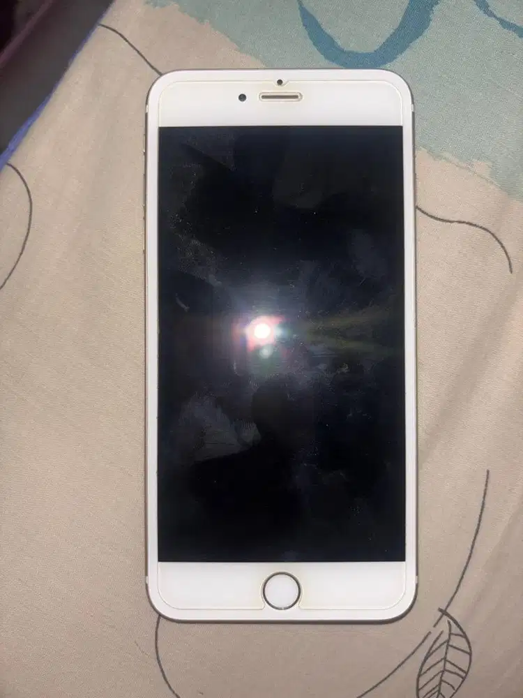 Iphone 6 plus 64GB Gold