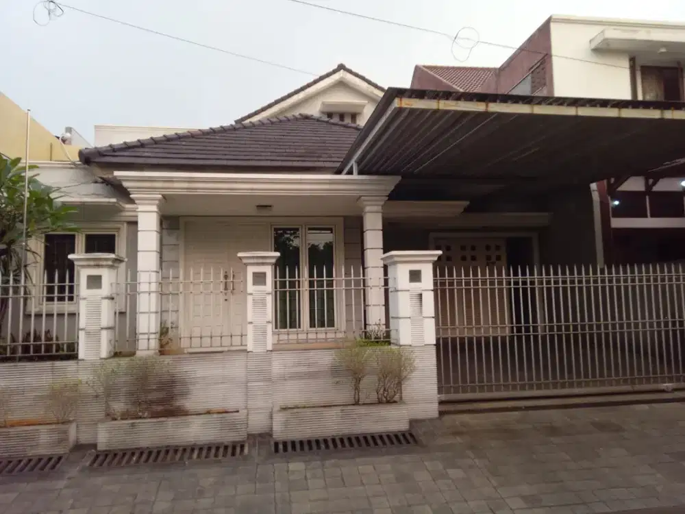 Rumah siap huni 2 lantai di bintaro sektor 1 jaksel