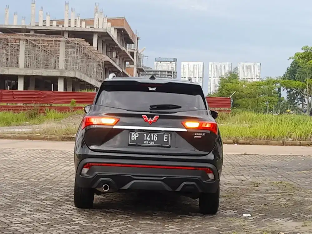 WULING ALMAZ TURBO AUTO  PAJAK HIDUP STNK BPKB LENGKAP TANGAN PERTAMA