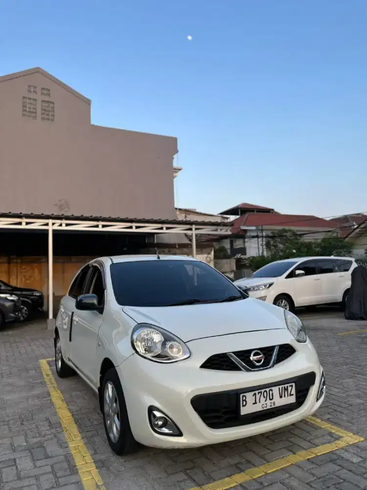 Nissan March 1.2 th 2015 MANUAL