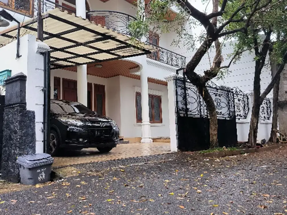 jual rumah dekat RS siaga pejaten  Jakarta Selatan