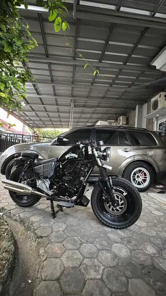 Motor custom bobber sposter