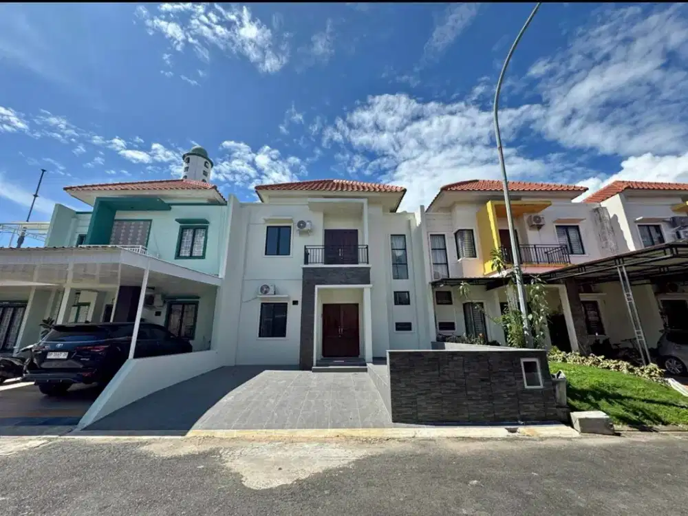 Dijual Rumah 2 Lantai di Diamond Palace, Batam Center