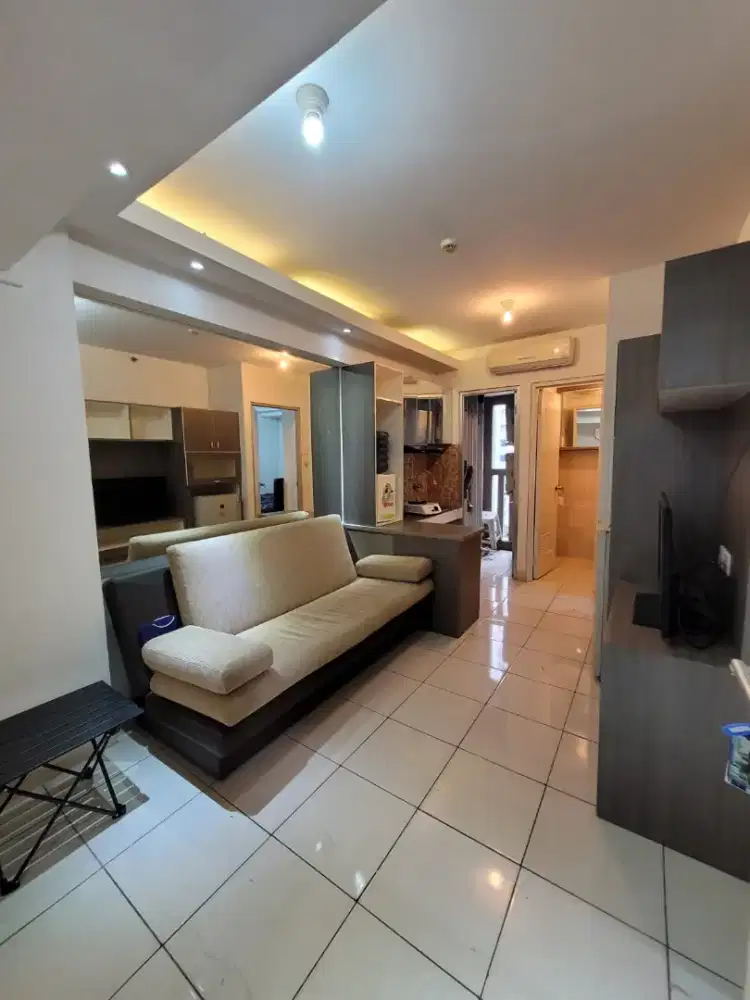 DISEWAKAN CEPAT APARTEMENT 2BR FURNISH GREENBAY PLUIT