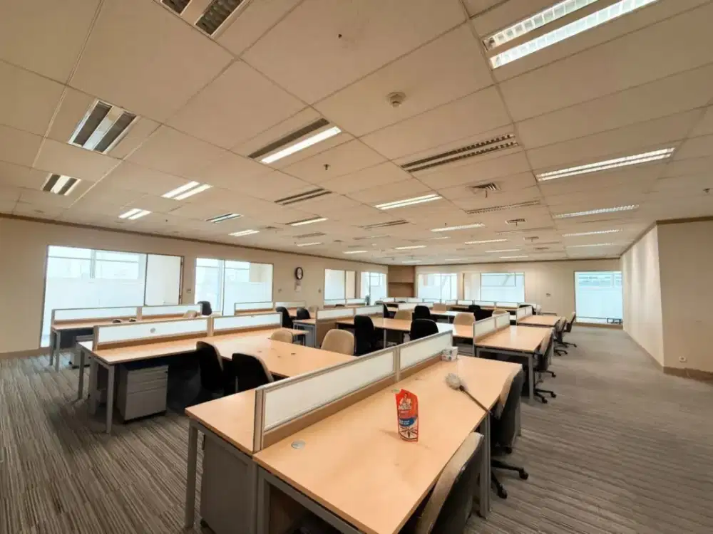 Dijual atau disewa Office Space SCBD uk 550m2 Furnished Rapi Jakarta Selatan