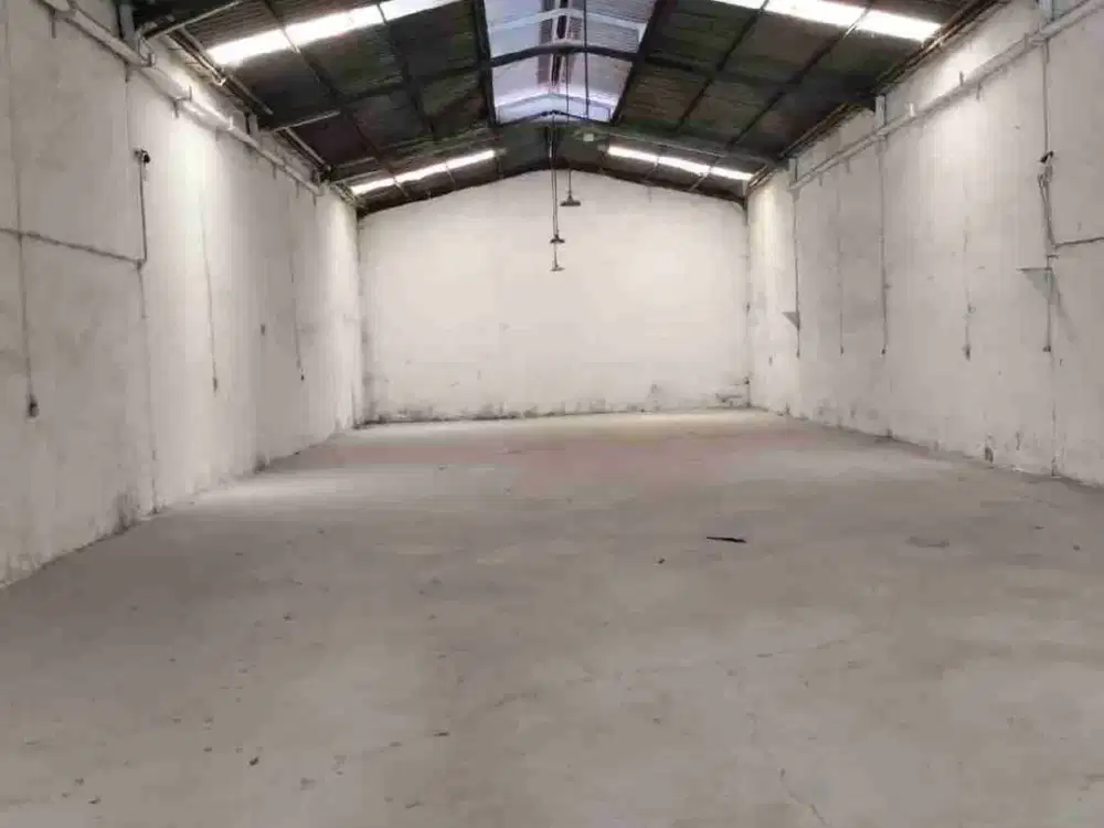 Gudang Bagus Margomulyo permai dekat Suri mulia angtropolis pelabuhan tanjung perak