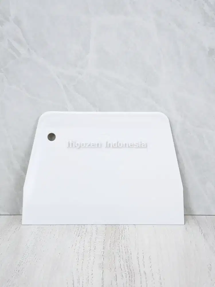 Preloved Plastic Dough Scraper Sanneng SN4052 