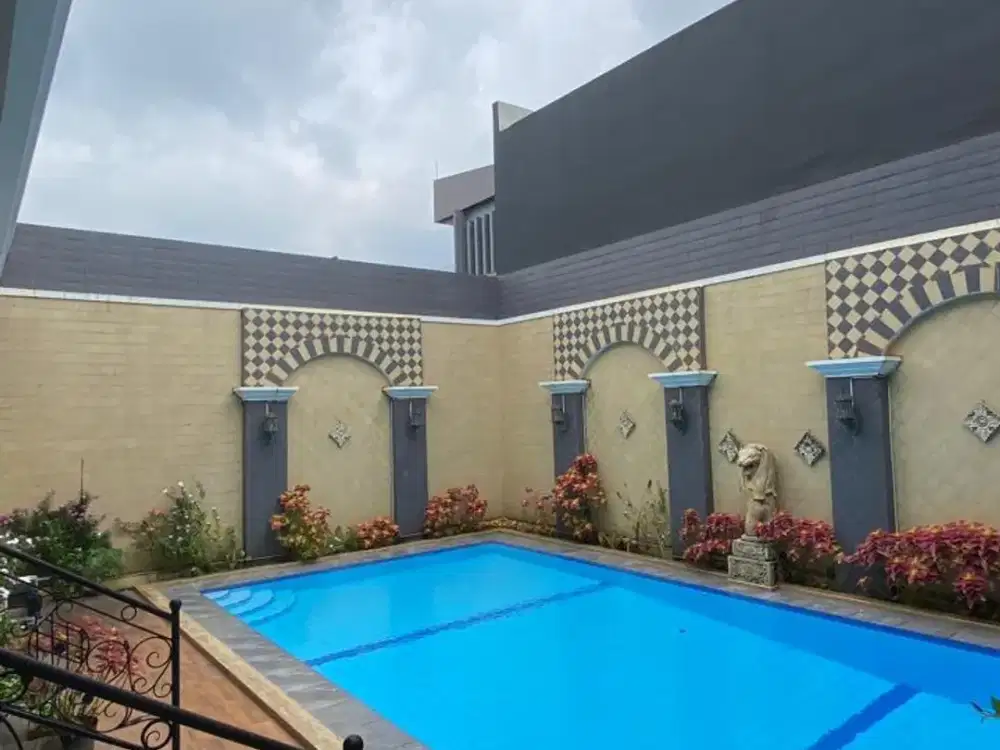 DIJUAL RUMAH  BUKIT TERAS GOLF MENTENGNYA BSD TERAWAT FULL DA VINCI