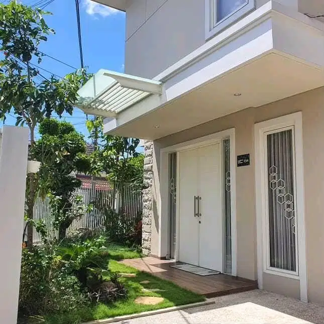 RUMAH TENGGILIS UTARA SIAP HUNI, MINIMALIS, DEKAT JALAN RAYA