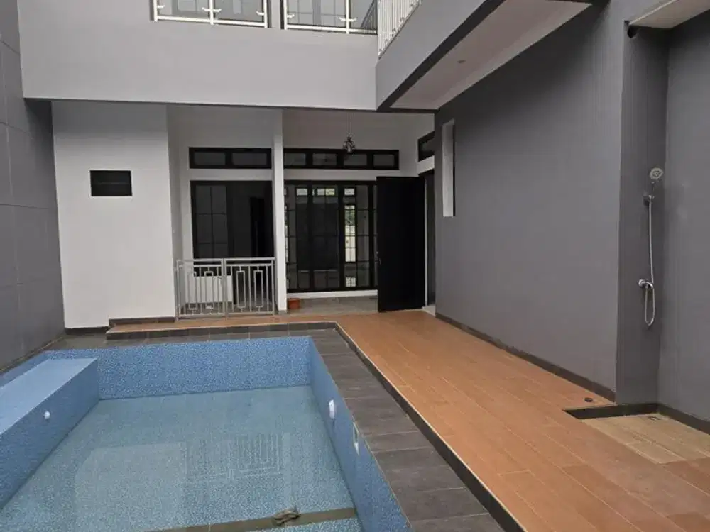 RUMAHGRIYA LOKA FULL RENOV SIAP MASUK KOLAM RENANG ,DEPAN JALAN LEBAR