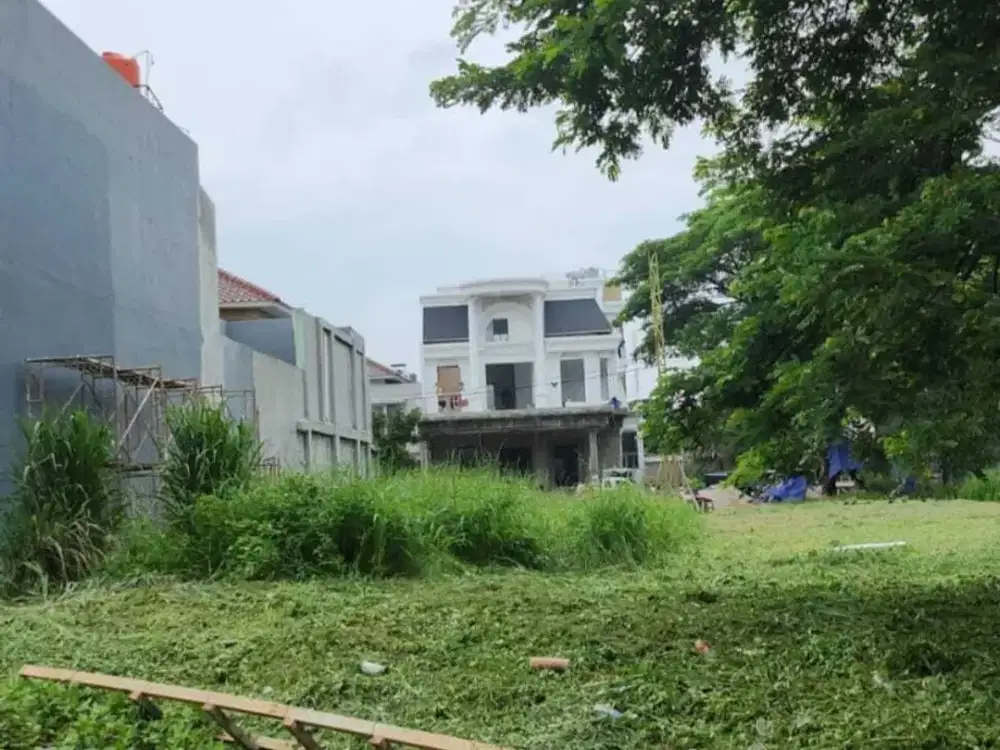 Dijual Kavling hoek di green court danau