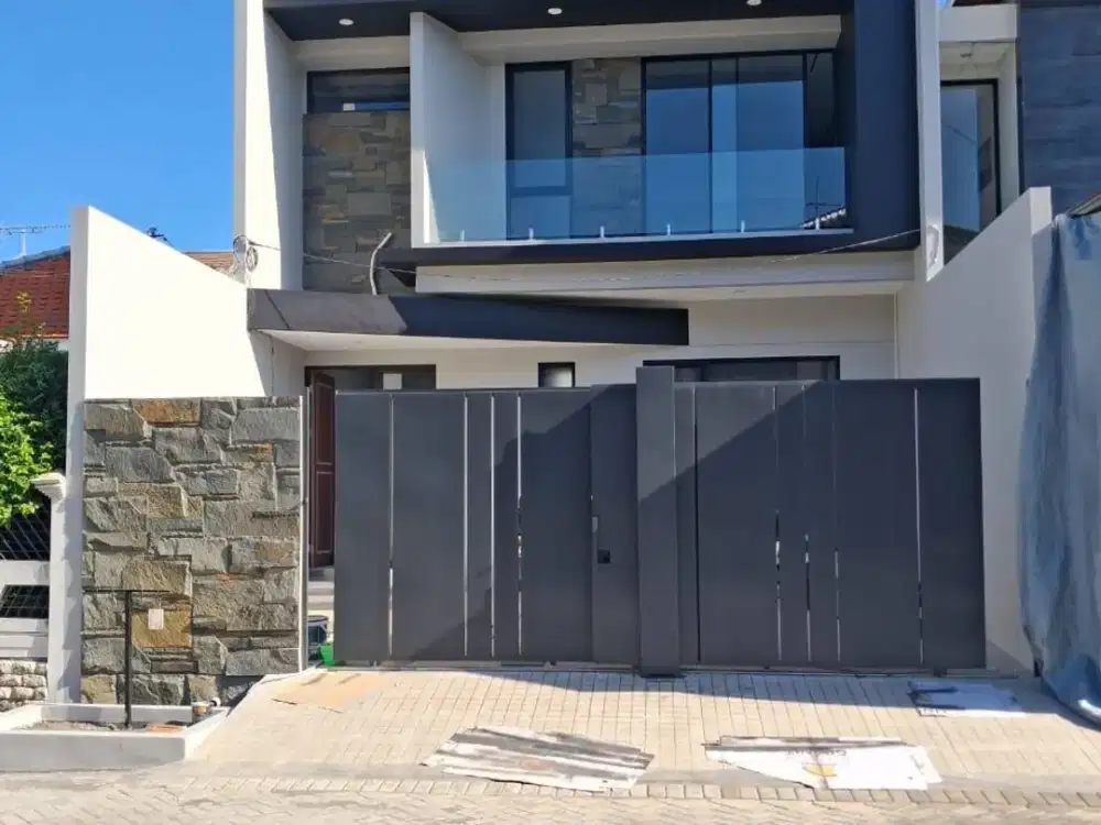 Baru gress istimewa‼️Rumah bangunan mewah manyar lokasi strategis