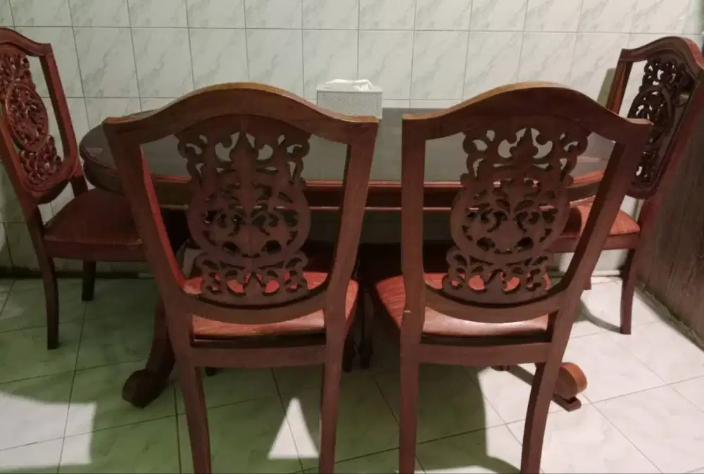 Meja makan jati jepara