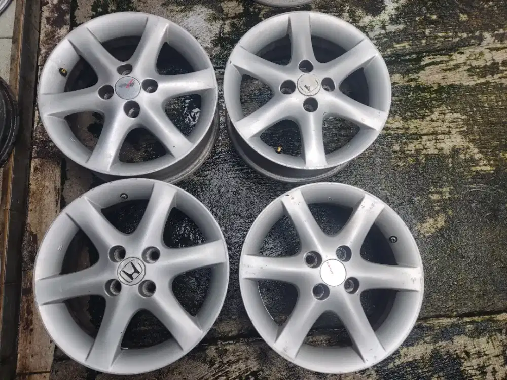 Velg oem Honda city R15 pcd 4x100