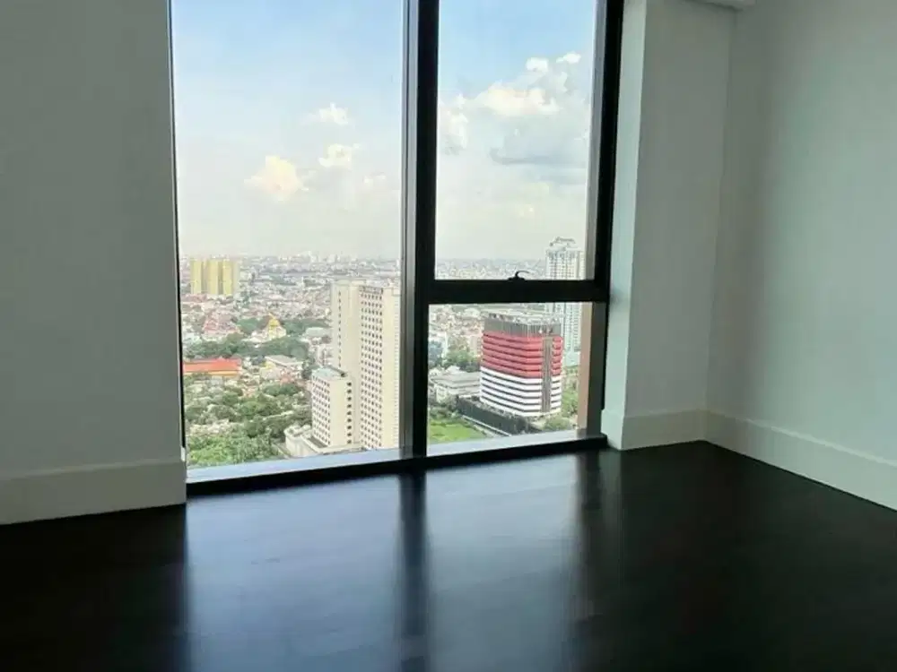 Disewakan apartement The St. Regis Residences 3 BR