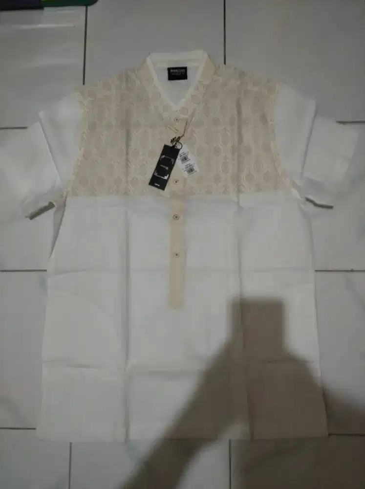 Dijual baju Koko merk Manzone size L