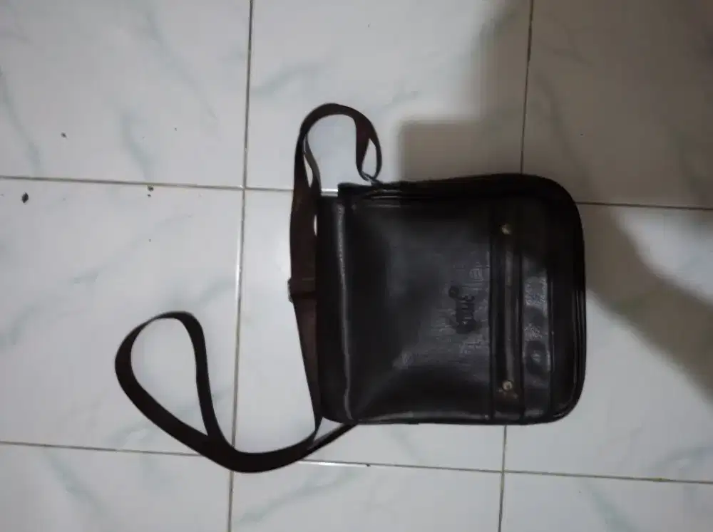 Dijual tas selempang Mont Blanc
