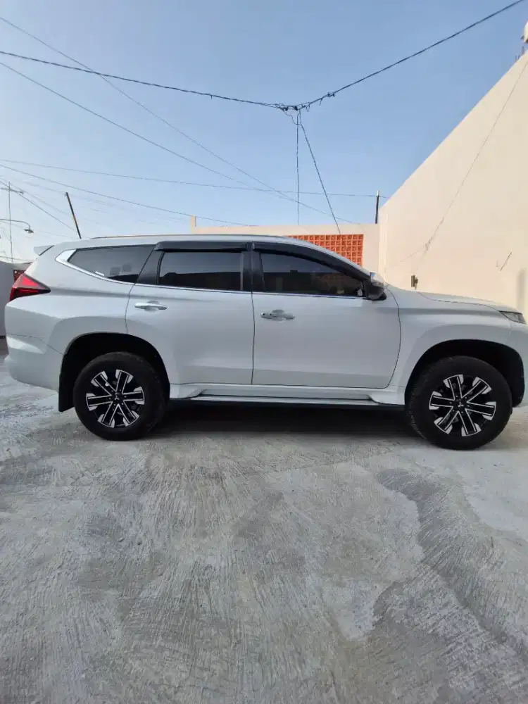 Jual Mobil Pajero Sport 2.4L Dakar 4x2 AT