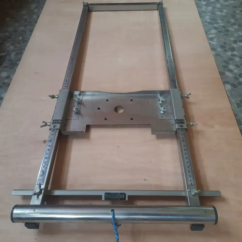 Alat Bantu Potong Lurus Mesin Profil dan Marbel Cutter Keramik