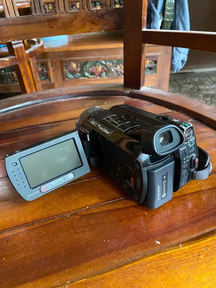Handycam sony DCR-SR7 barang langka rare