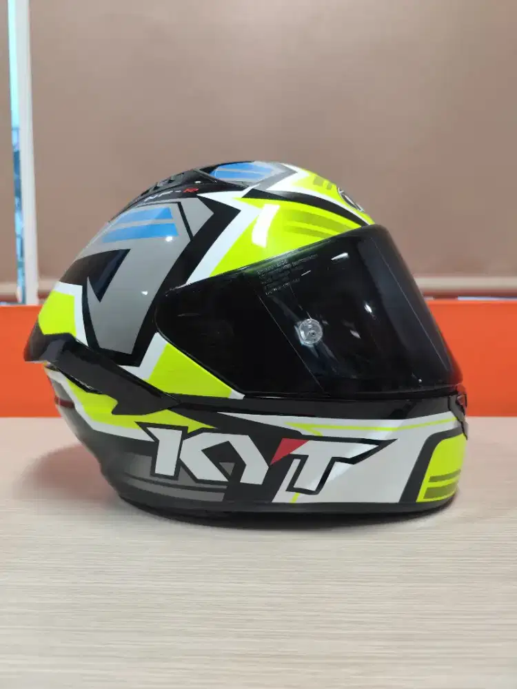 Helm KYT NFR Artwork Yellow