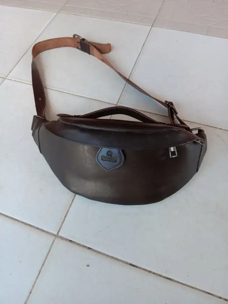 Jual Tas slempang kulit