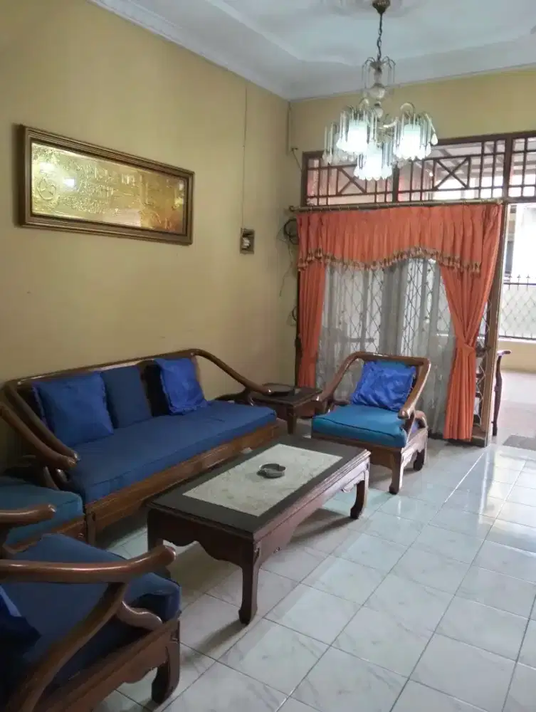 Di sewa kan rumah Furnished
