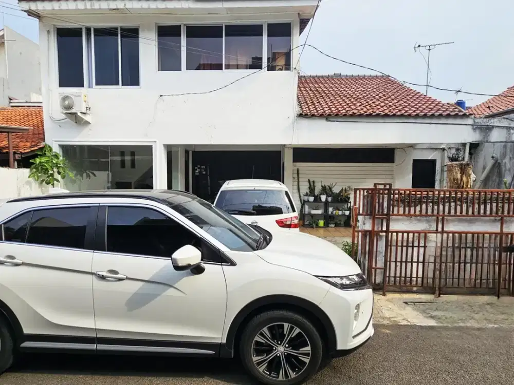 Rumah Kebayoran Baru, Petogogan. Senopati Area. Ex Kantor, Rumah Lama